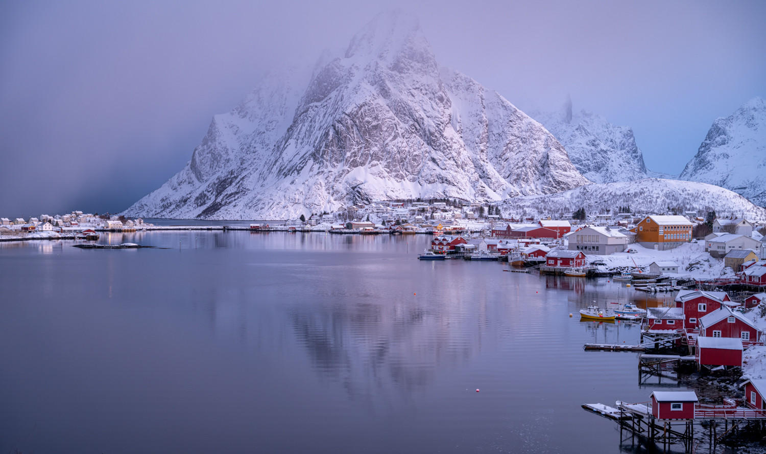 Pink Dawn : Norway, Lofoten, Land of Cod : ELIZABETH SANJUAN PHOTOGRAPHY