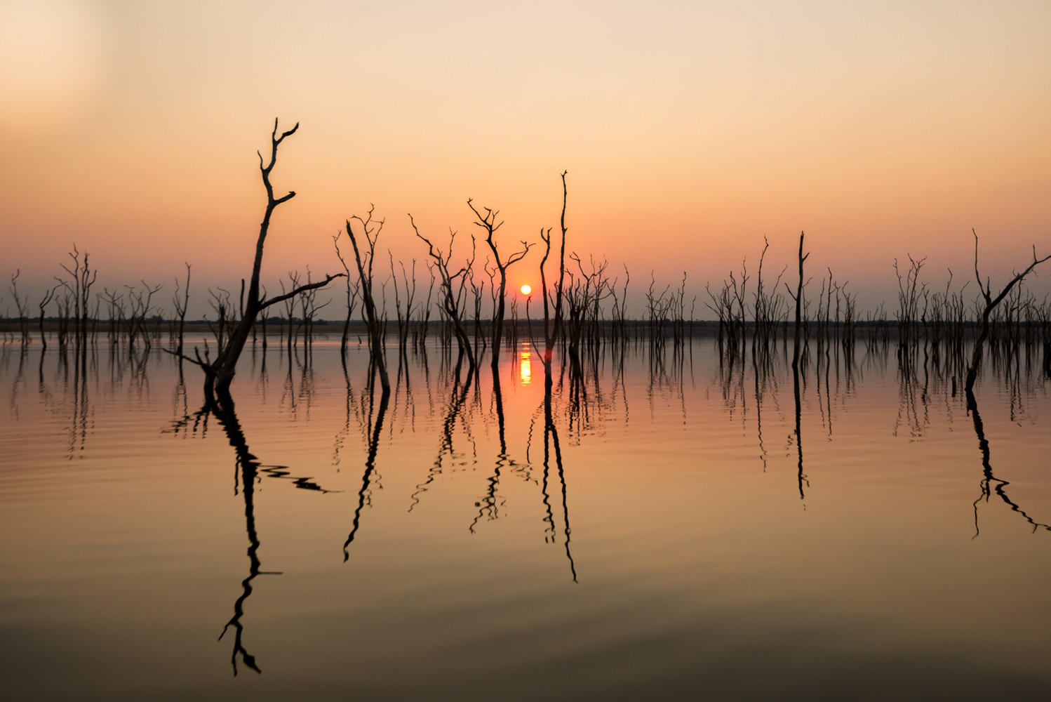 Lake Kariba : Zimbabwe, Where Elephants Reign : ELIZABETH SANJUAN PHOTOGRAPHY