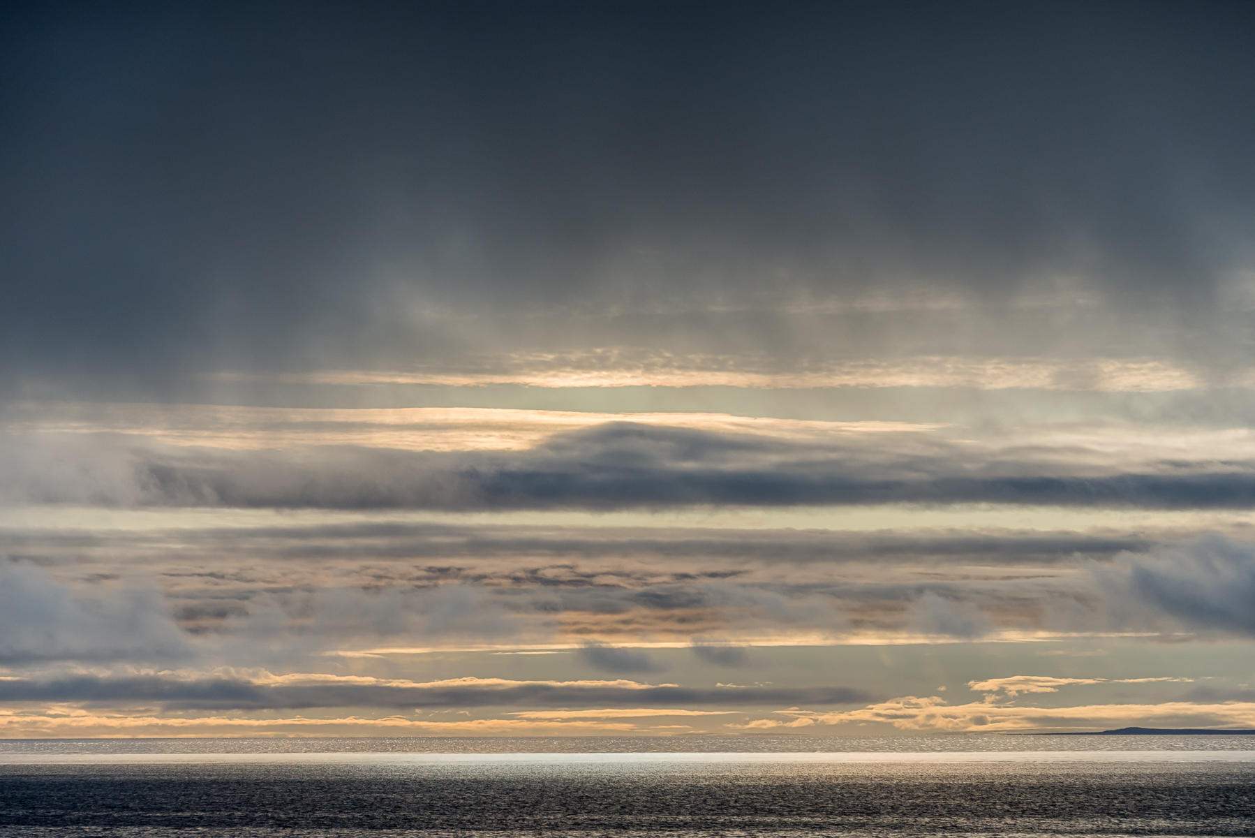 The Storm of Gray, Greenland : Arctic, A Sea of Ice : ELIZABETH SANJUAN PHOTOGRAPHY