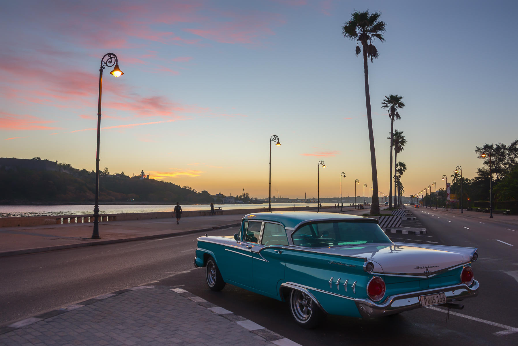 My Ride : Cuba, Where Time Stands Still : ELIZABETH SANJUAN PHOTOGRAPHY