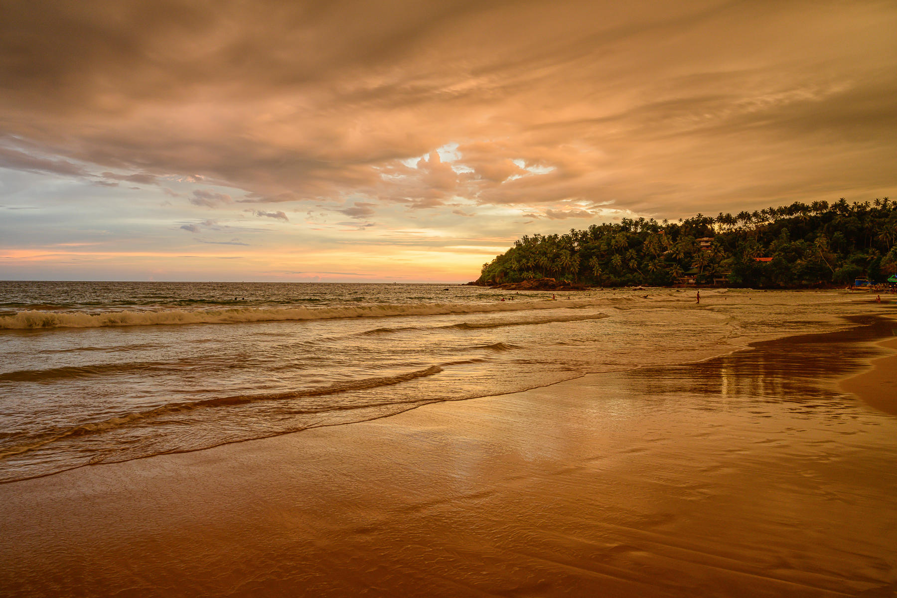 Sunset Sri Lanka : India & Sri Lanka, Resounding Colors : ELIZABETH SANJUAN PHOTOGRAPHY