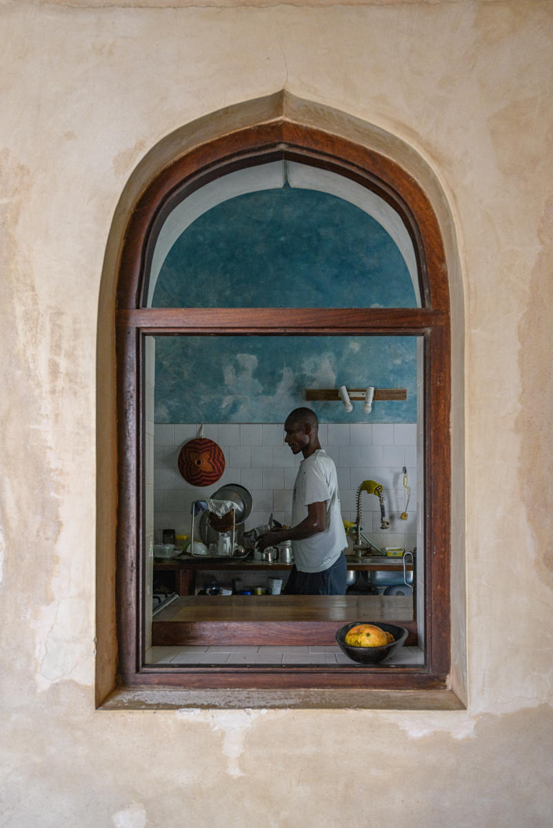 Tea Time : Kenya, Lamu, Where the World is Still : ELIZABETH SANJUAN PHOTOGRAPHY