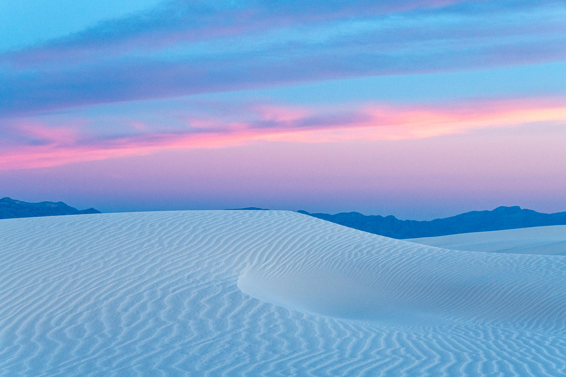 White Sand : White Sands, Glistening Sands of New Mexico : ELIZABETH SANJUAN PHOTOGRAPHY