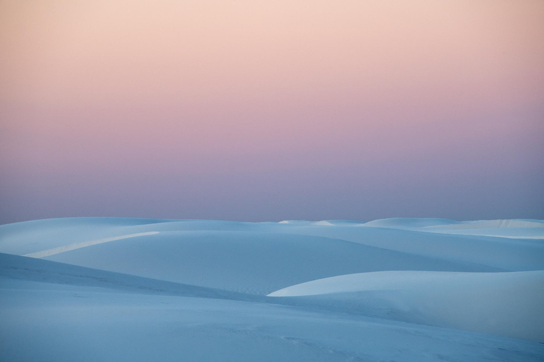 Subdued : White Sands, Glistening Sands of New Mexico : ELIZABETH SANJUAN PHOTOGRAPHY