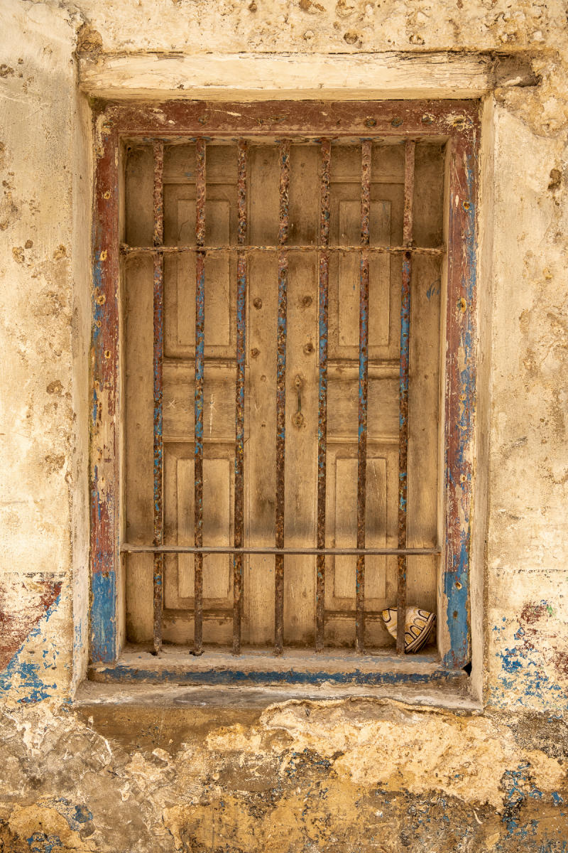 Kippah : Kenya, Lamu, Where the World is Still : ELIZABETH SANJUAN PHOTOGRAPHY