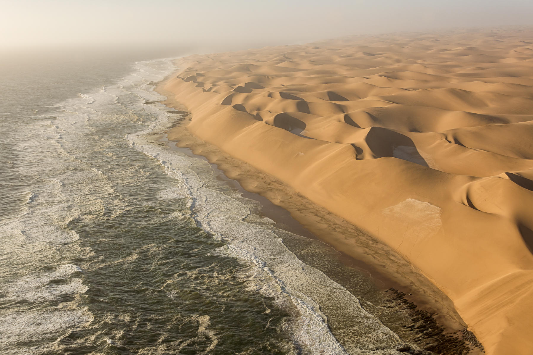 Skeleton Coast  : Namibia, The Land of Dunes : ELIZABETH SANJUAN PHOTOGRAPHY